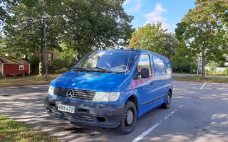 MB Vito umpikori- pakettiauto huippuhyvä vähän ajettu 260tkm