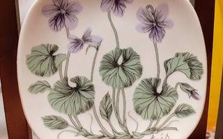 Arabia, Esteri Tomula, Suo-orvokki, Viola palustris