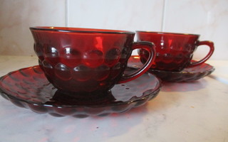 2 KPL VINTAGE ANCHOR  HOCKING RED  RUBY  BUBBLE GLAS U.S.A.