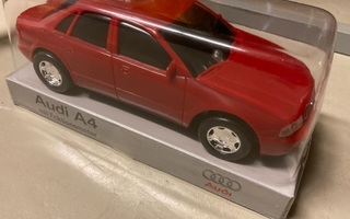 Audi A4 pienoismalli n 1/18 - 1/20