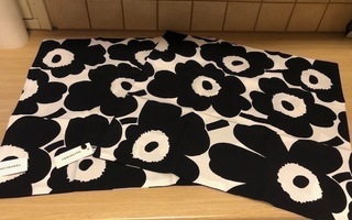 Marimekko Unikko tyynynpäälliset 2 kpl, uudet, 50x50 cm