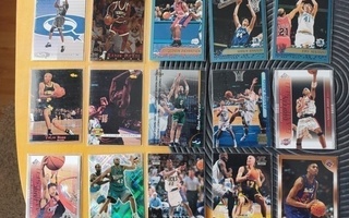 32 kpl NBA-koripallokortteja