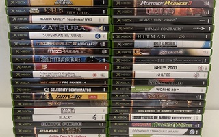 Xbox-konsoli + 2 ohjainta + paljon pelejä