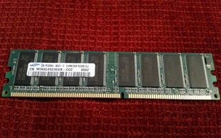 SAMSUNG - 512MB DDR ( Muistikampa )