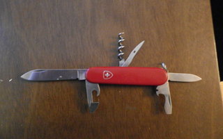 Victorinox linkkuveitsi