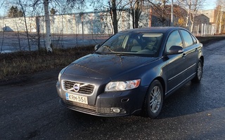 Volvo S40