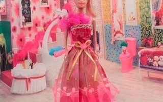 79 .. Käsintehty Kaunis Party Hame .. Barbie Ym..