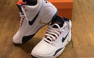 Uudenveroiset Nike Air Flight Lite II Mid - Olympic (sis PK)