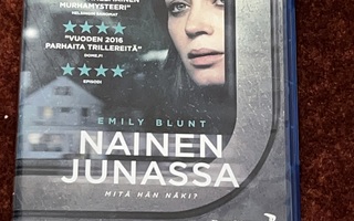 NAINEN JUNASSA - BLU-RAY - emily blunt