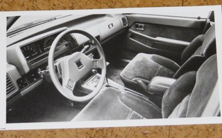 1985 Mazda 626 pressikuva - KUIN UUSI