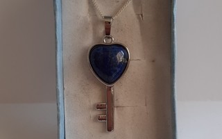 Kaulakoru Lapis Lazuli Sydän Avain / Hopeaketjulla