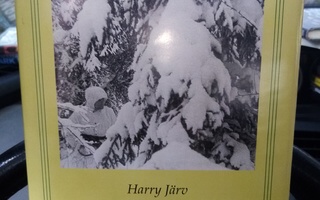 Harry Järv : Etulinjan edessä ( SIS POSTIKULU)