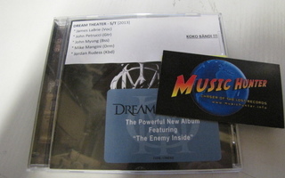 DREAM THEATER-S / T CD KOKO BÄNDIN NIMMAREILLA