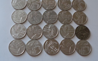 10 pennin kolikoita 90-luvulta