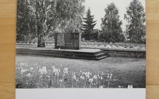 VANHA Valokuva Sankarihaudat Kuhmoinen 1940-l