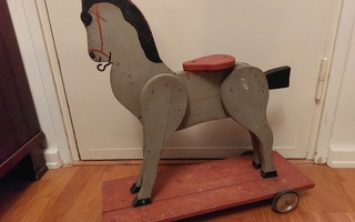 Puinen  hevonen 1920-30 luvulta antiikkia täysinalkuperäinen