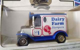 Lledo Dairy Farm Hampers Pikkuauto