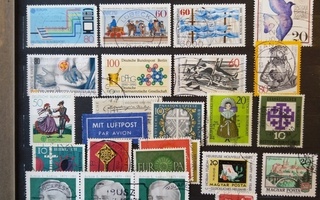 Saksalaisia, unkarilaisia, bulgarialaisia postimerkkejä erä