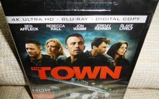 Town 4K (muoveissa) [4K UHD + Blu-ray]
