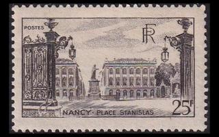 Ranska 761 ** Maisemia 25 Fr ruskeanmusta Nancy (1946)