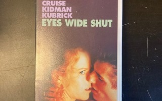 Eyes Wide Shut VHS