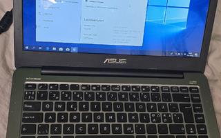 Asus e403n, intel 4 core n4200, 4Gb, 64Gb emmc, win10