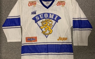 Leijonat fanipaita (#16 Peltonen)