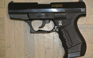 007 Walther P99 James Bond vanha lelu pyssy ase Wicke Saksa