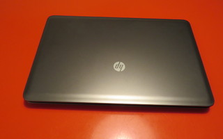 HP 655 Notebook PC kolme konetta