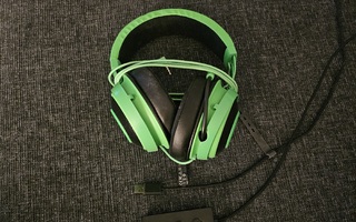 Razer Kraken pelikuulokkeet