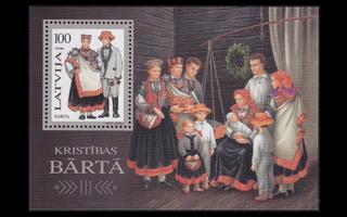 Latvia 425BL7 ** Kansanpukuja (1996)