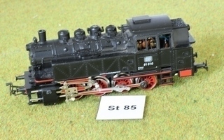 #St85 Märklin 3032, DIGI/muuntaja, BR 81