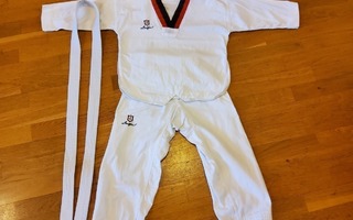 Taekwondo puku lapselle/kimono koko 120