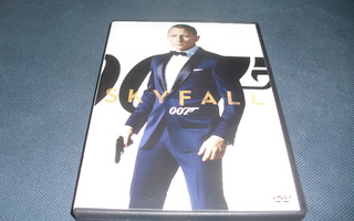 007: SKYFALL (Daniel Craig)***