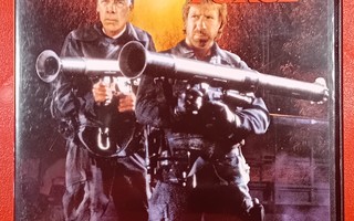 (SL) DVD) Chuck Norris: The Delta Force (1986) SUOMIT.