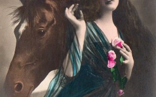 Vanha postikortti- tumma kaunis neito ja hevonen