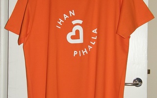 Oranssi T-paita, koko 3XL, Ihan pihalla, Uusi!