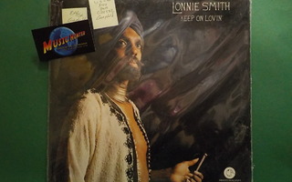 LONNIE SMITH - KEEP ON LOVIN´ EX+/EX U.S -76 PRESS LP