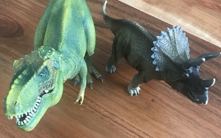 Tyrannosaurus Rex ja triceratops schleich