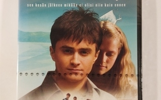 (SL) UUSI! DVD) December Boys (2007) Daniel Radcliffe