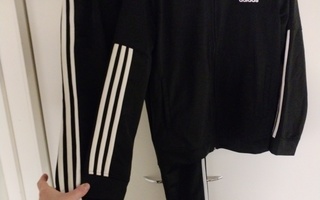 Adidas verkkapuku setti uusi koko m 38/40