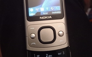 Nokia 6700slide