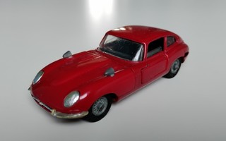 Jaguar E Type