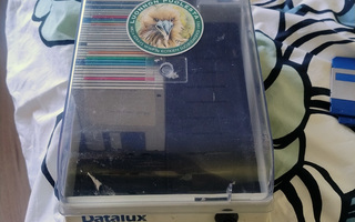 Peli laatikko Commodore Amiga (Alkuperäisiä ja varmuuskopioi