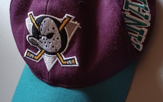 90-luvun NHL Anaheim Mighty Ducks-lippis