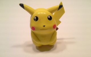 Pikachu Marvel/Nintendo puhuva figuuri 2000 8 cm