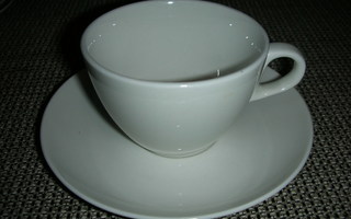 Arabia valkoinen kahvikuppisetti 60-70-lukua