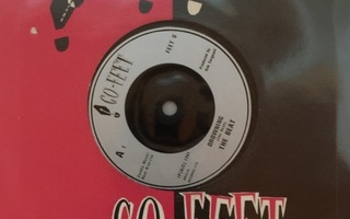 Beat - Drowning / All Out To Get You 7" Vinyyli