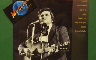 JOHNNY CASH - NUOTTIKIRJA + CD