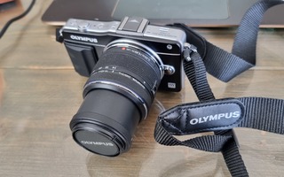 Olympus Pen Mini E-PM2 järjestelmäkamera
